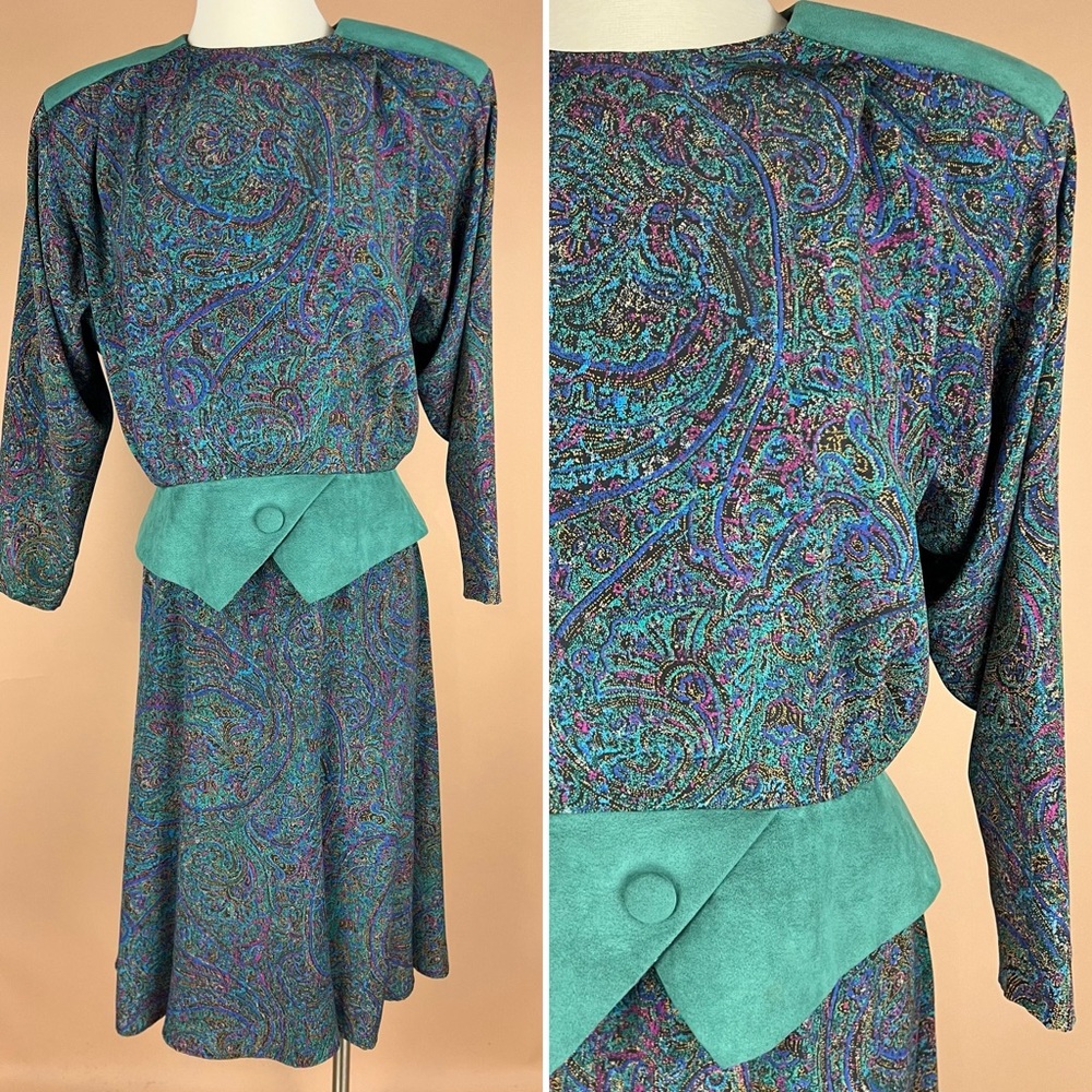 Vintage Women's Size M Blue and Green Paisley 2 Piece Set Skirt Long Sleeve Top